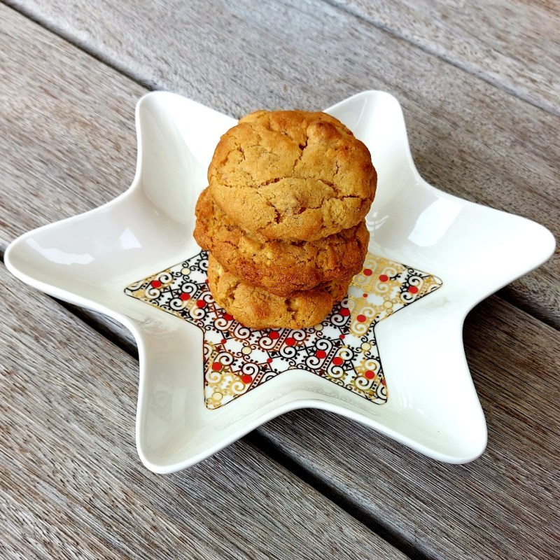 New York-Style White Chocolate & Ginger Cookies for Christmas&nbsp;Treats