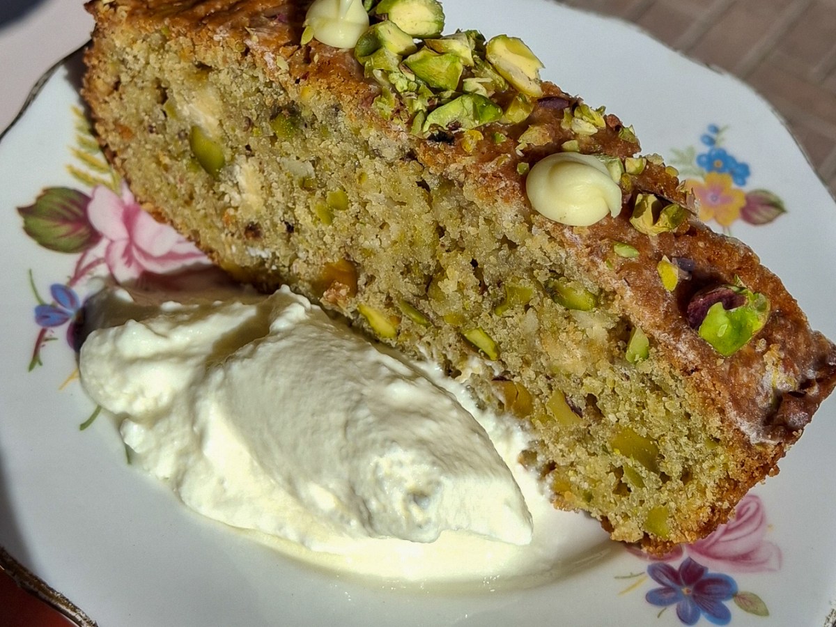 Pistachio & White Chocolate Loaf Cake with Lemon&nbsp;Glaze